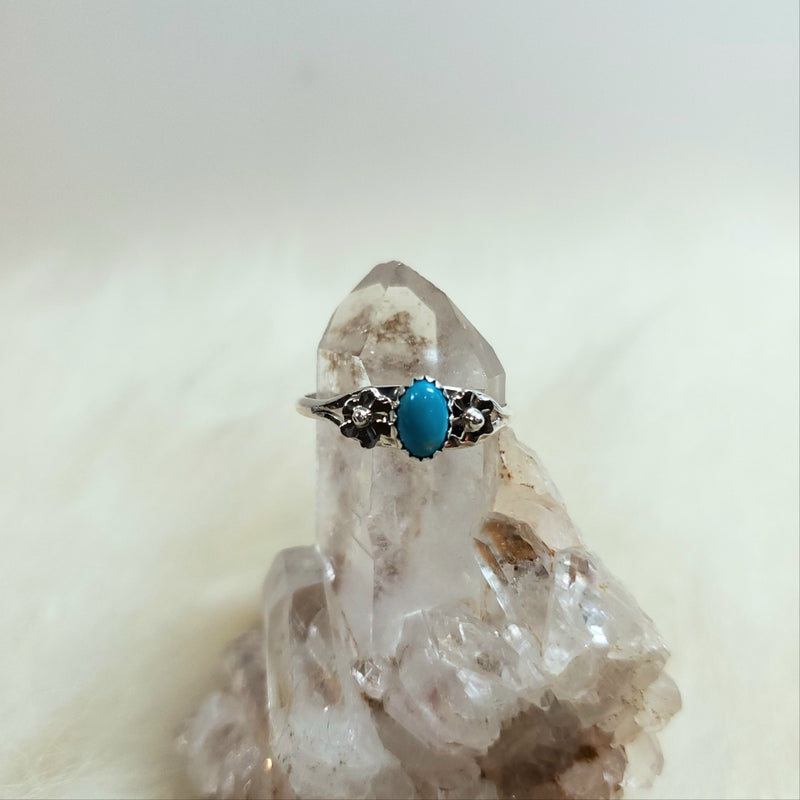 Turquoise Flower Accent Ring